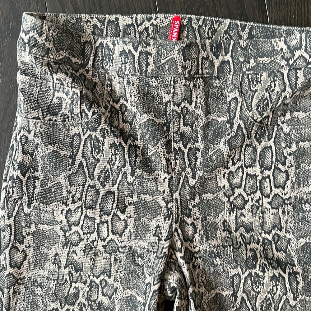 Spanx M Leopard Print - image 2